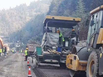 国道改扩建项目路面工程成套工程机械配套安装运维工程招标公告